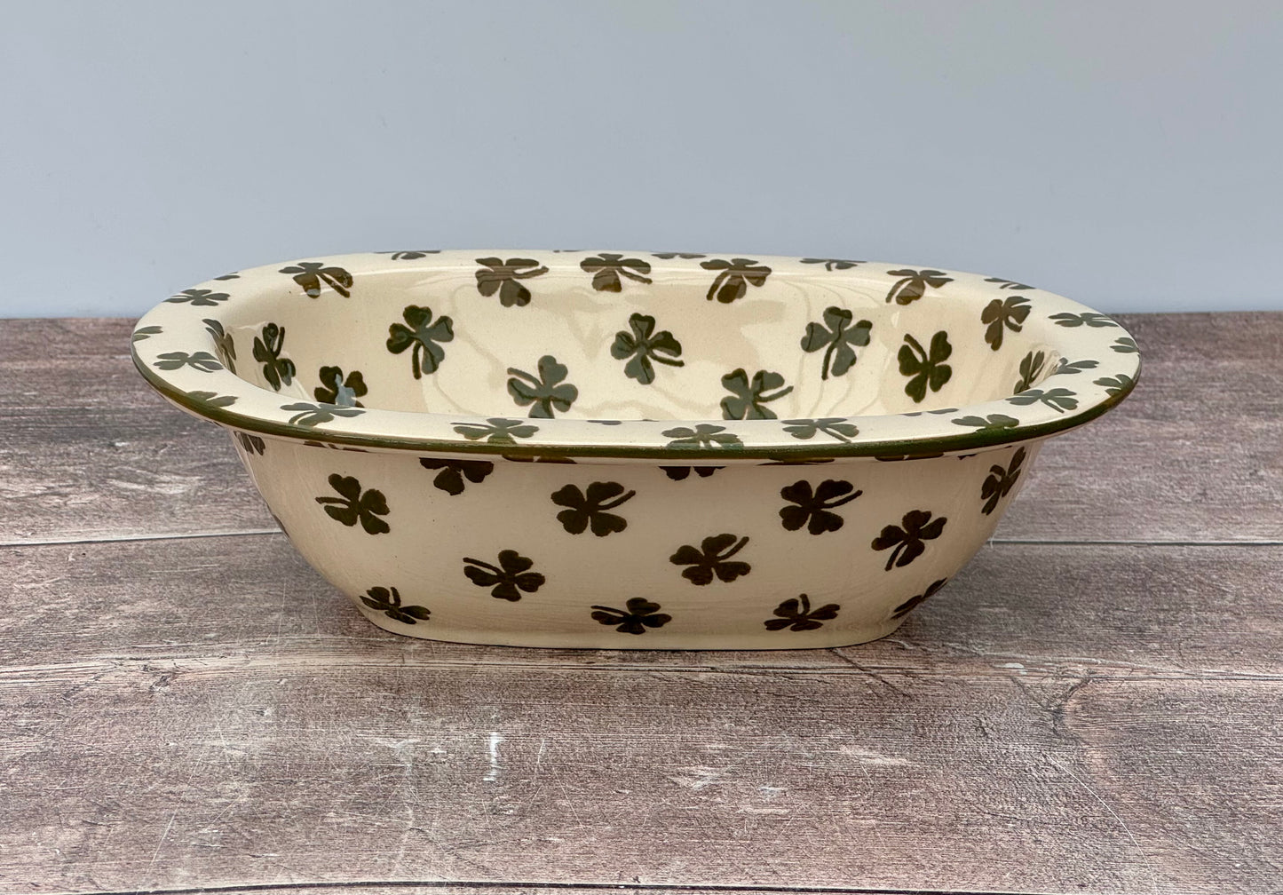 Four Leaf Clover Patterned Baking / Pie Dish, 24cm