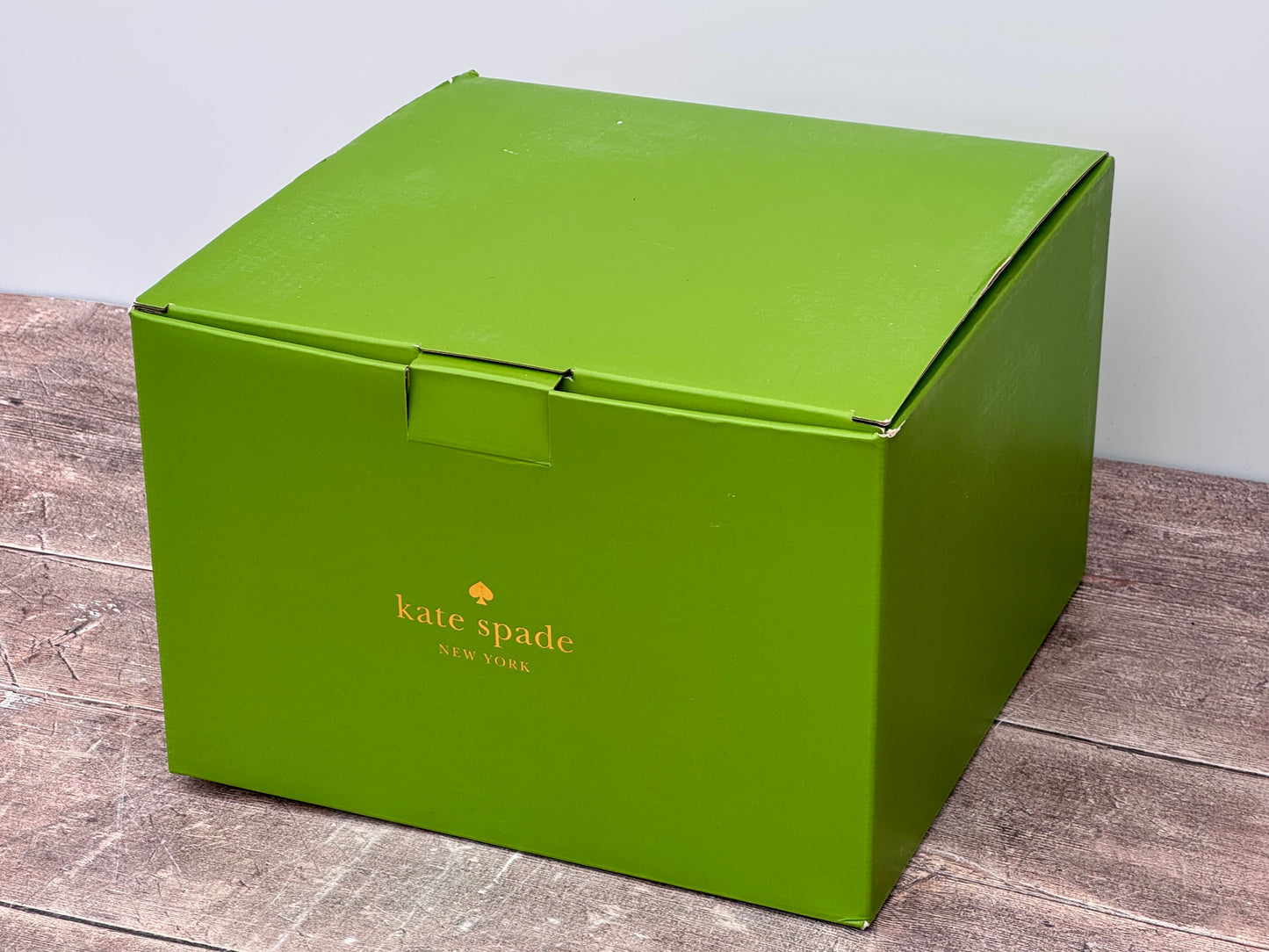 Kate Spade Keaton Street Gold and Glass Serving Bowl, 23.5cm