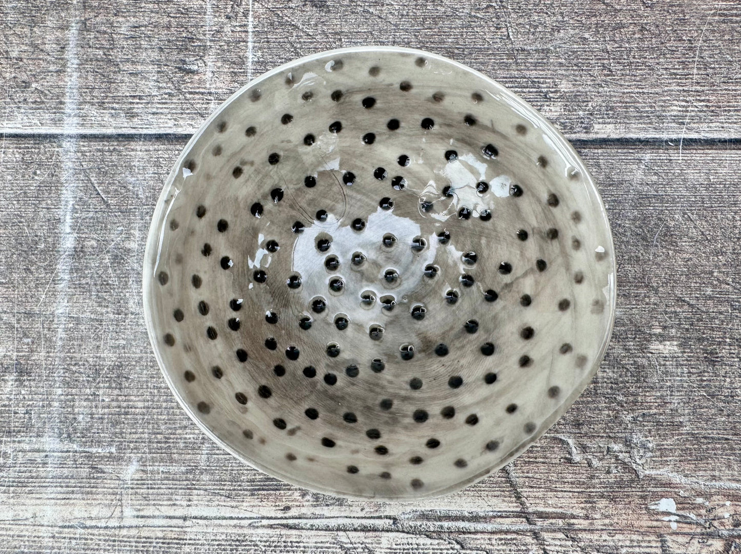 Grey Spotty Circular Patterned Dish