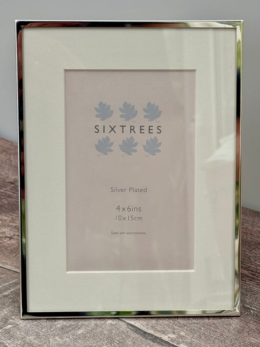 Sixtrees Silver Plated Photo Frame with Aperture, 4’ x 6’