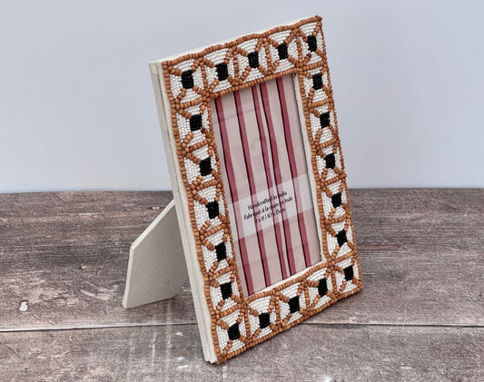 Bead Pattern Photo Frame, 4 x 6