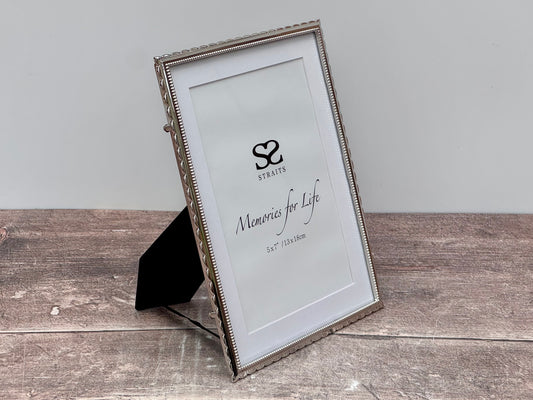 Silver Tone Decorative Edge Photo Frame, 5’ x 7’