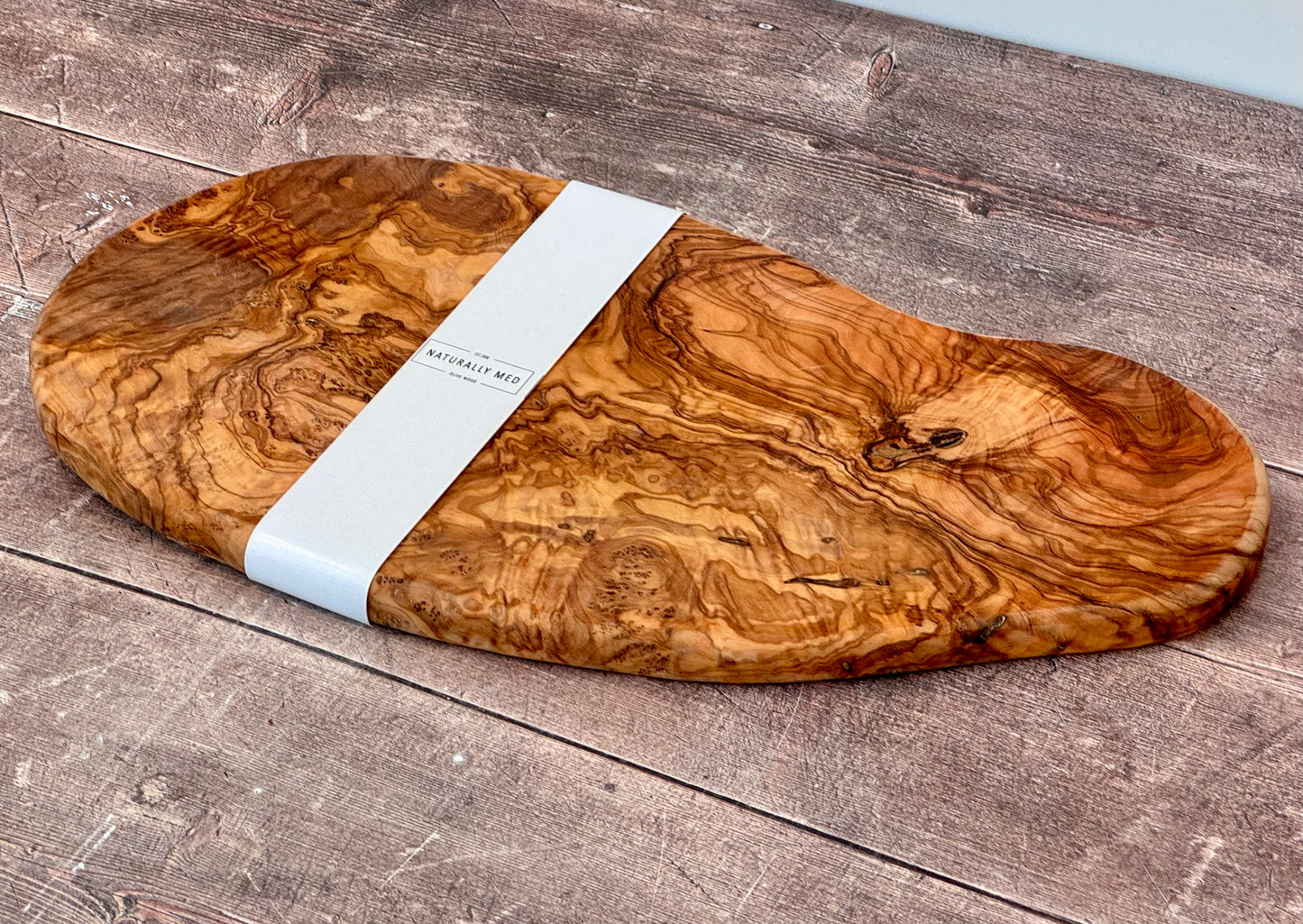 Olive Wood Serving/Cheese/Chopping Board, 45cm, Grain 3