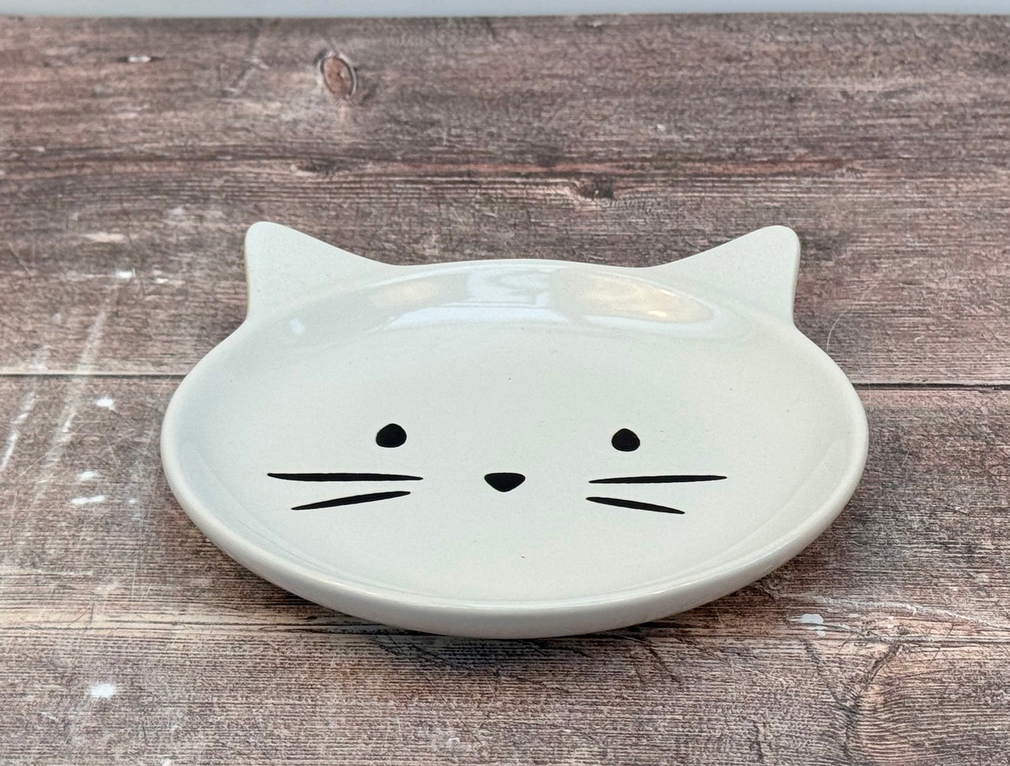 White Cat Small Dish / Bowl