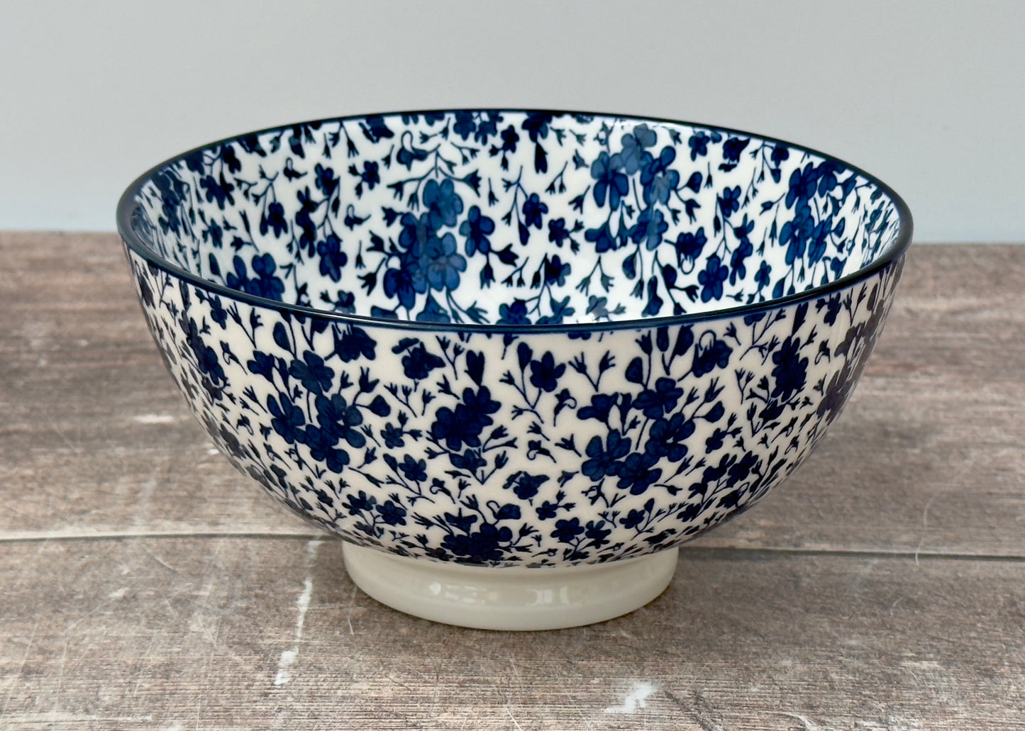 Blue and White Floral Design Bowl, 15.5cm