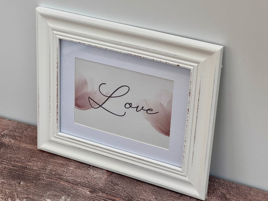 White Shabby Chic Wooden Photo Frame, 6’ x 8’