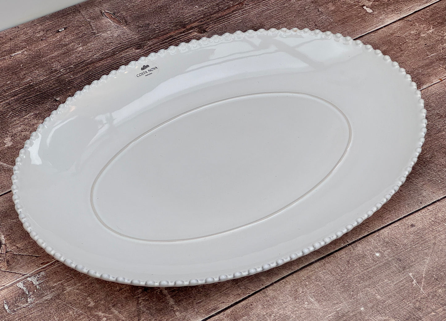 White Beaded Edge Oval Serving Plate, 40.5cm