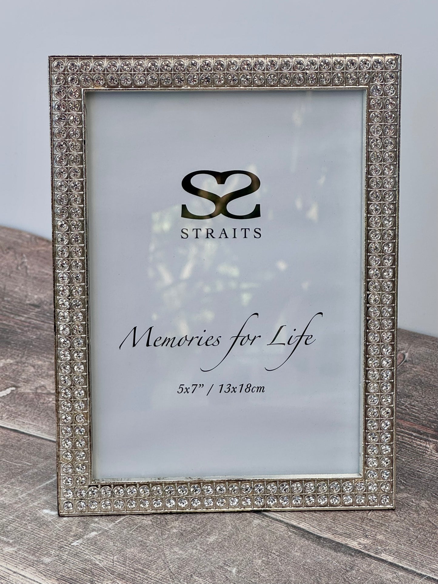 Silver Tone Jewel Patterned Photo Frame, 5’ x 7’