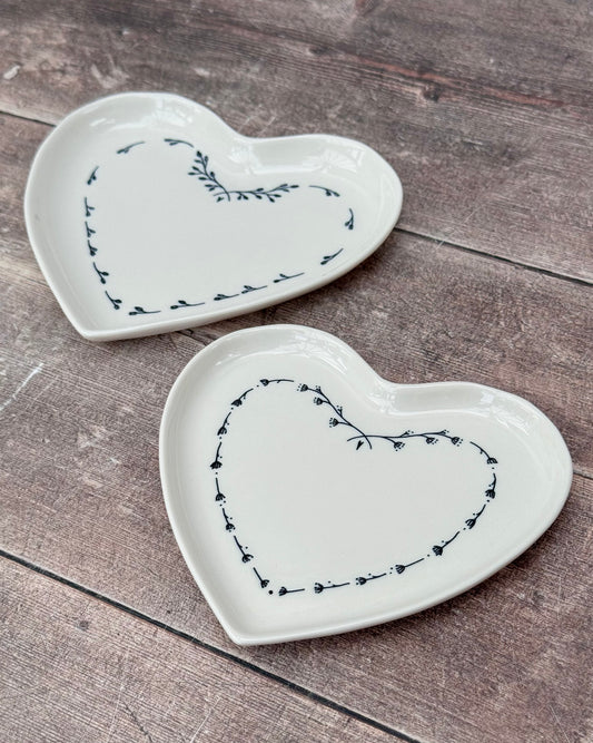 Set of 2 White Heart Patterned Plates