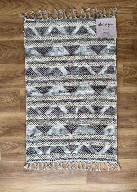 Beige Triangle Patterned Rug, 69cm x 114cm