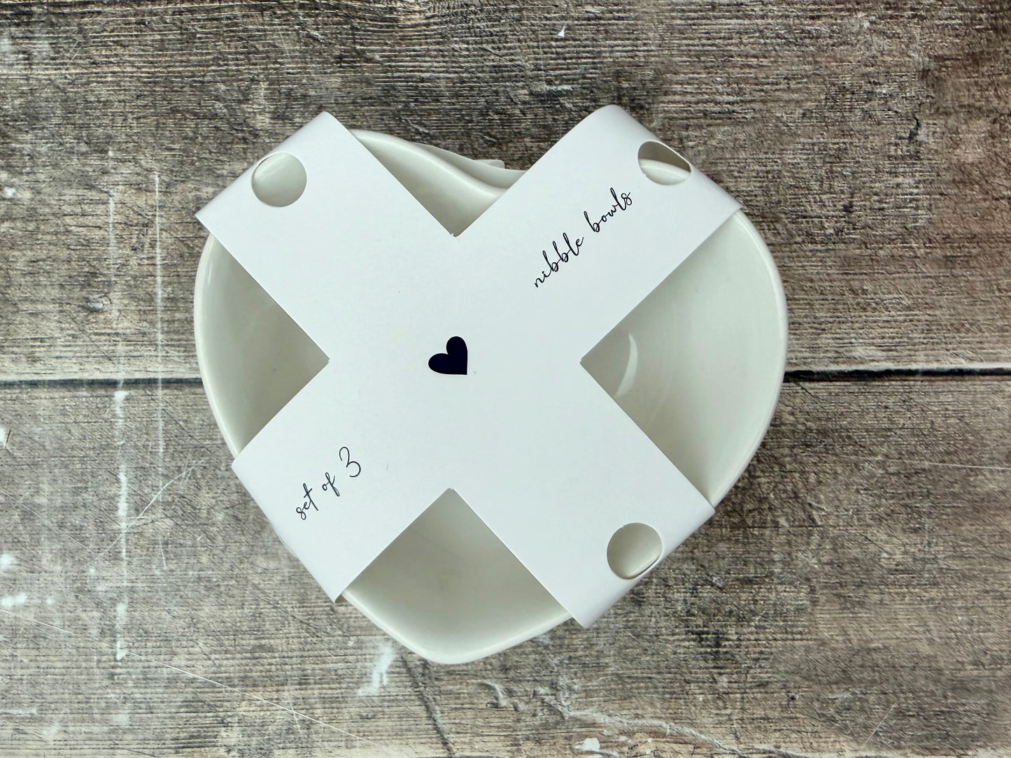 Set of 3 Small White Heart Bowls, 9.5cm