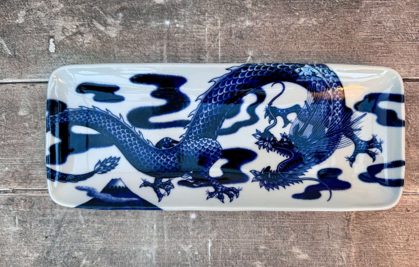 Tokyo Design Studio Dragon Patterned Sushi Set