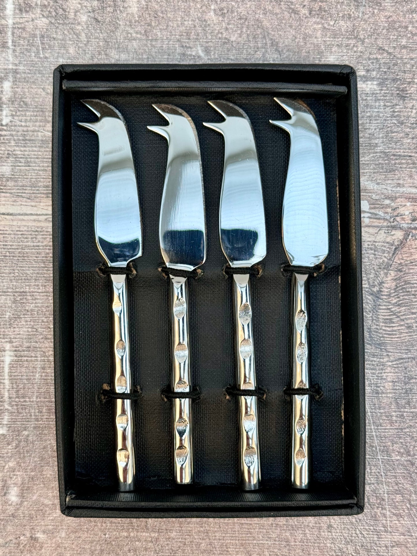 Set of 4 Mini Cheese Knife Set