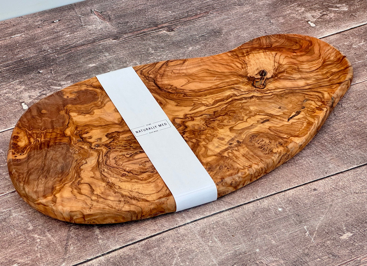 Olive Wood Serving/Cheese/Chopping Board, 45cm, Grain 3