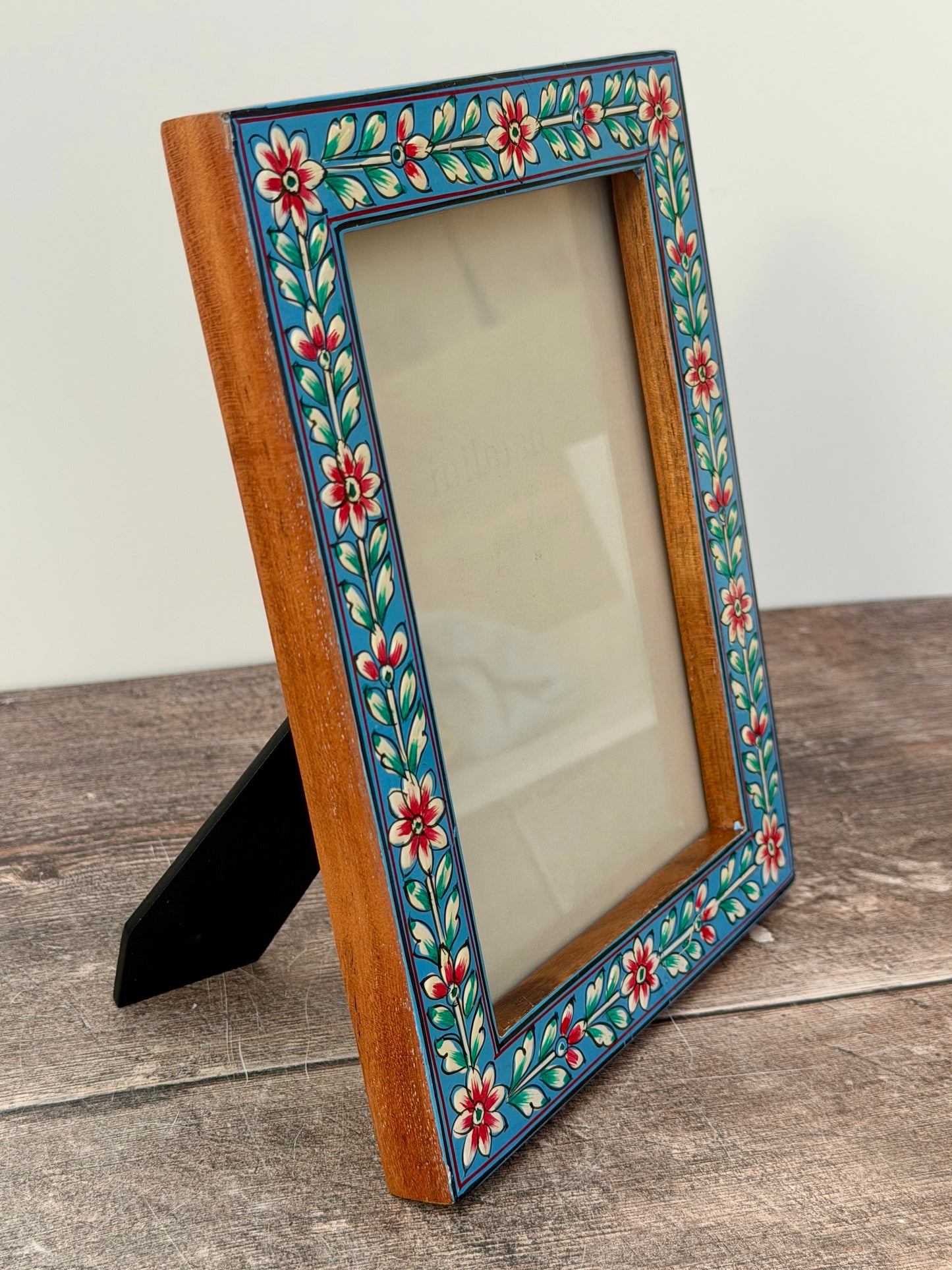 Hand Painted Photo Frame 5’ x 7’ - Pale Blue Flower Design