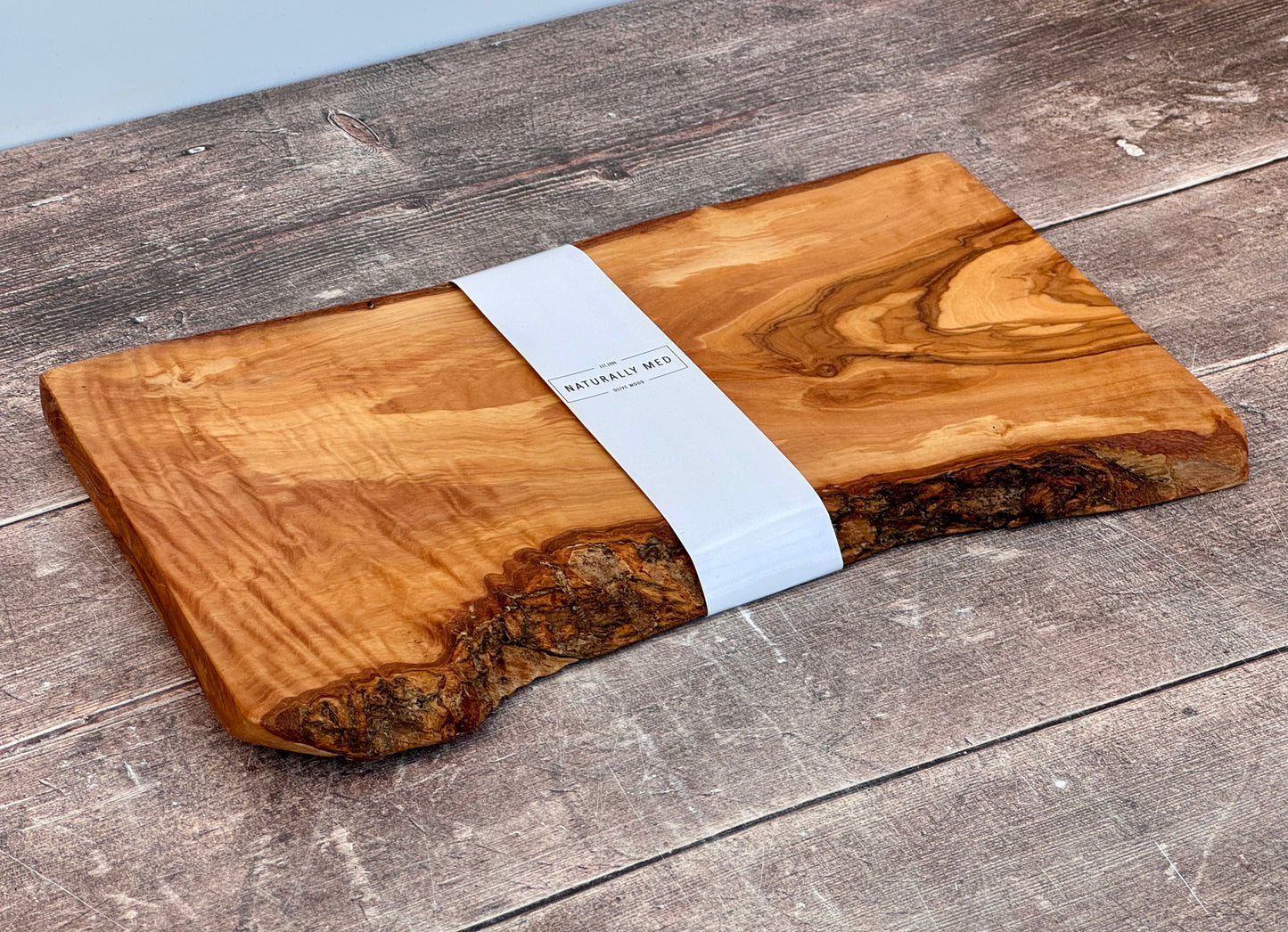 Olive Wood Rustic Edge Serving/Cheese/Chopping Board, Grain 11