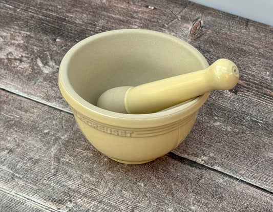 Le Creuset Pale Yellow Pestle and Mortar