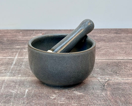 Scandi Home Grey Smooth Pestle and Mortar