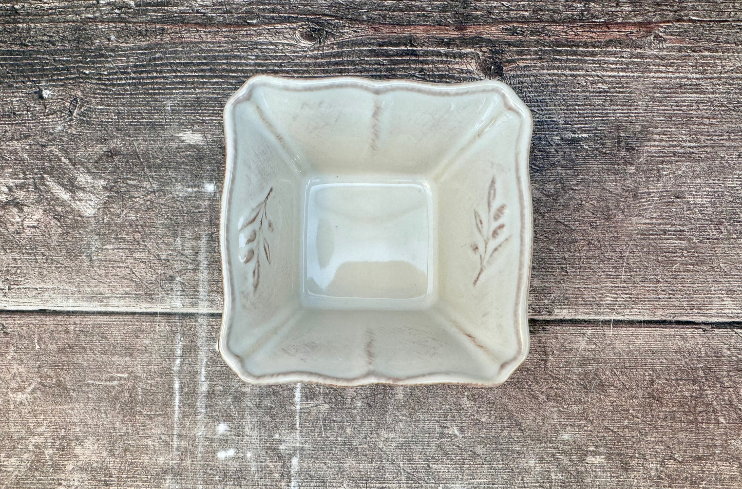 Cream Square Ramekin with Leaf Detail, 10cm