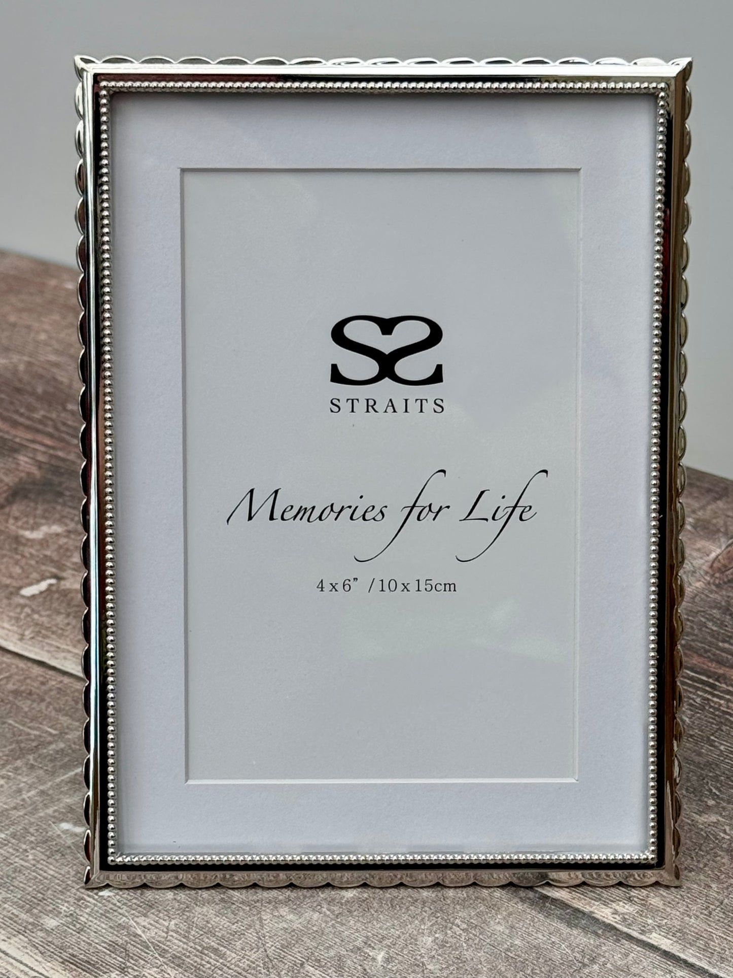 Silver Tone Decorative Edge Photo Frame, 4’ x 6’