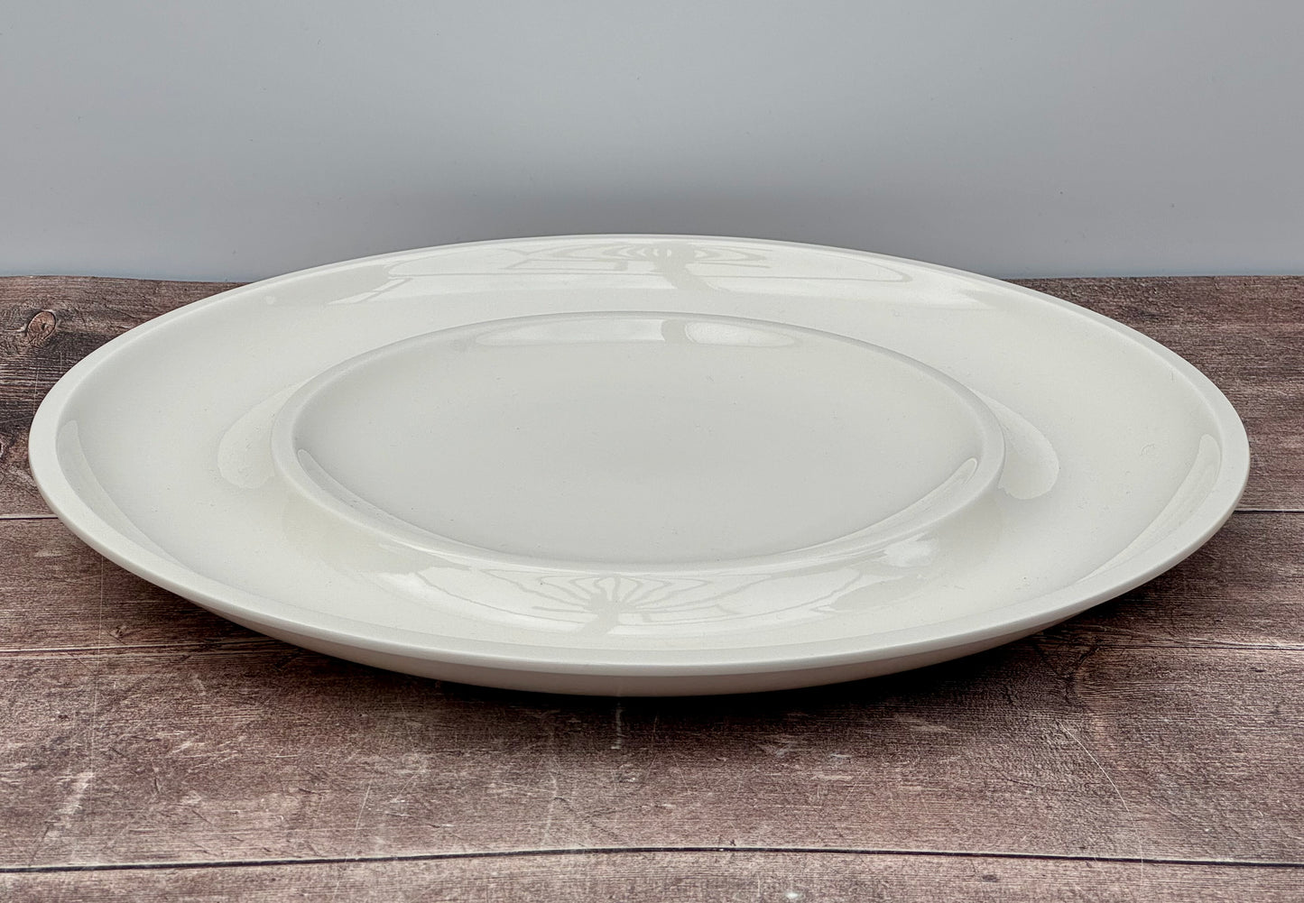 White Villeroy and Boch Serving Plate, 37cm