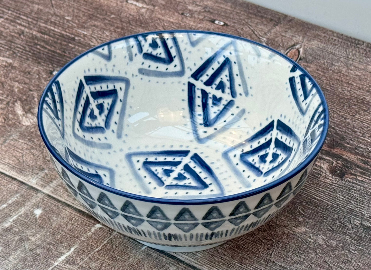 Blue and White Small Triangle Design Bowl, 14cm