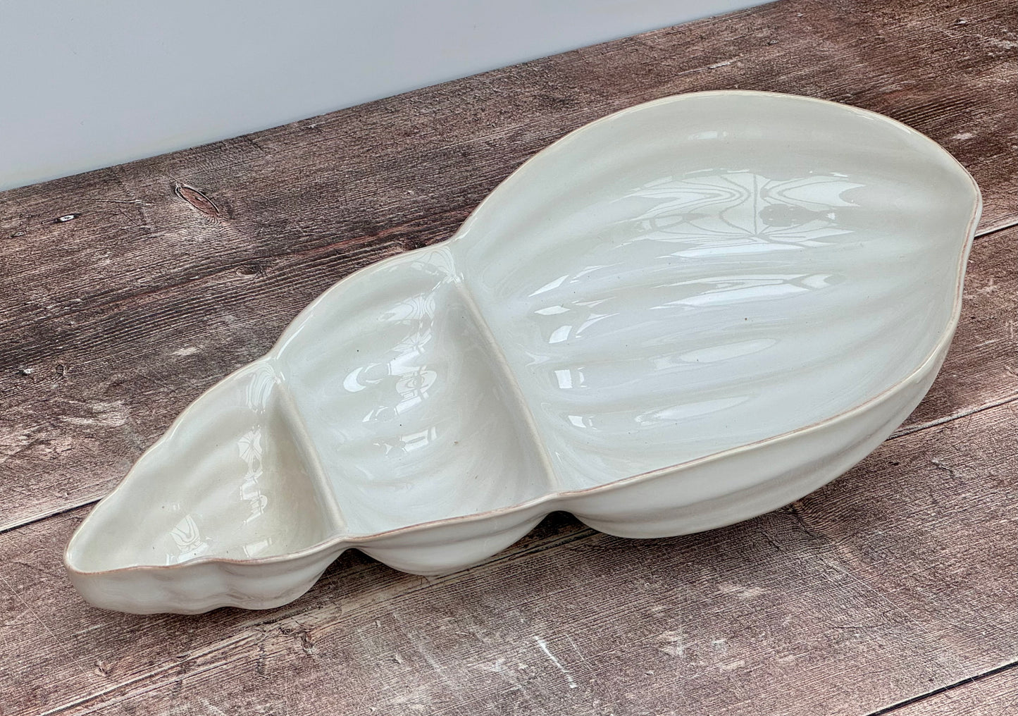 White Shell Shaped 3 Part Dish, 40cm