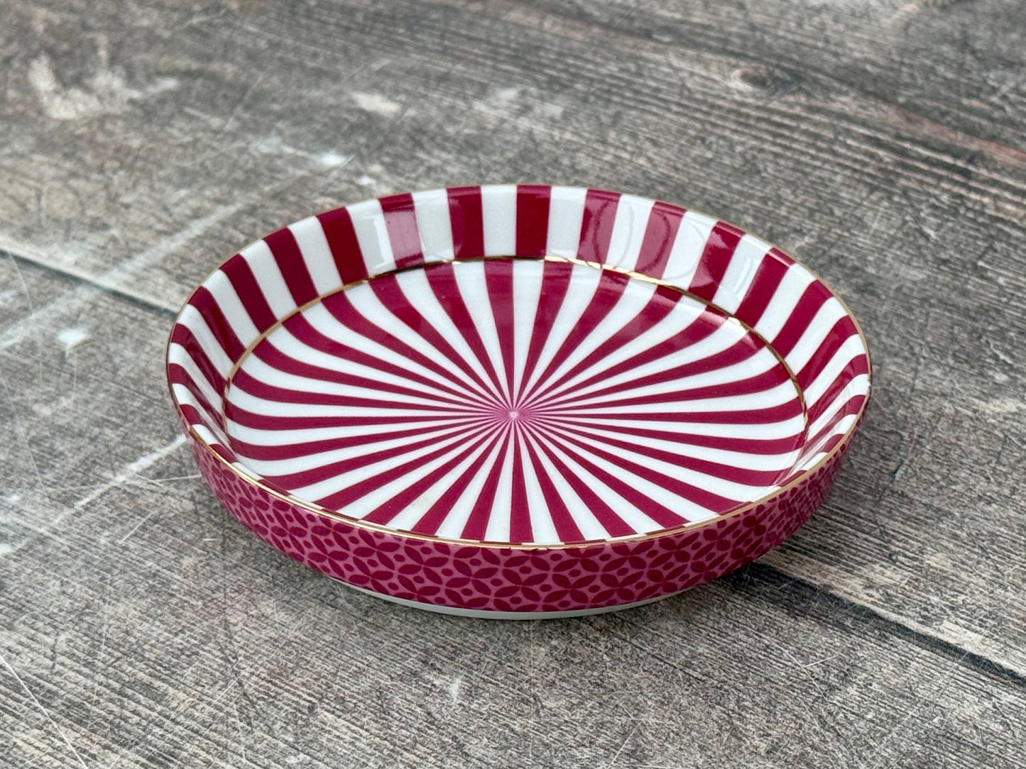Pink Stripe Patterned Tea Tip / Dipping Bowl